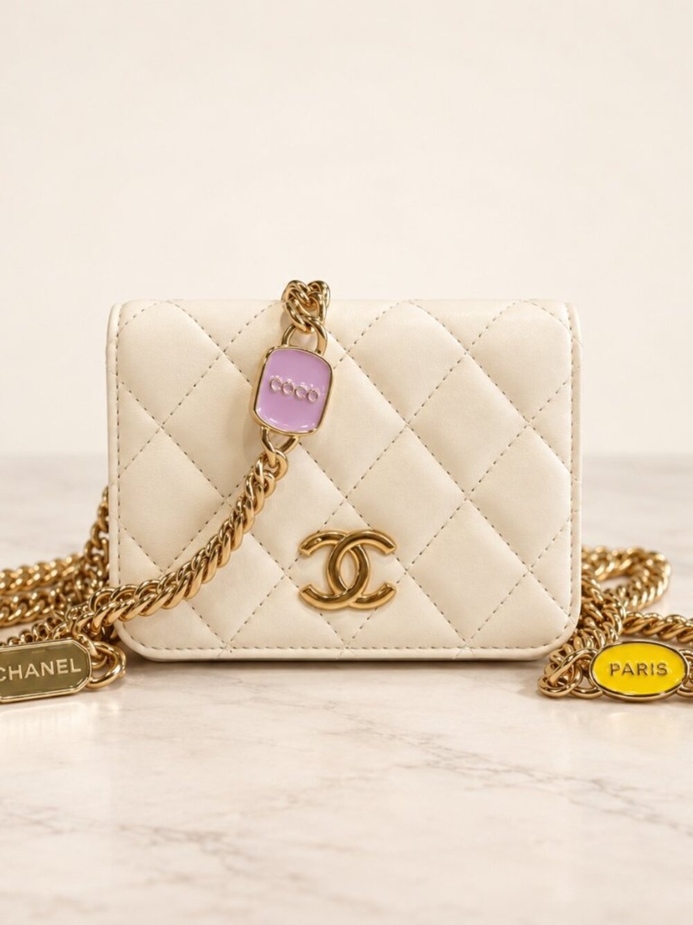Chanel 22S White Quilted Lambskin Enamel Charm Clutch with Chain - Picture 6 of 7
